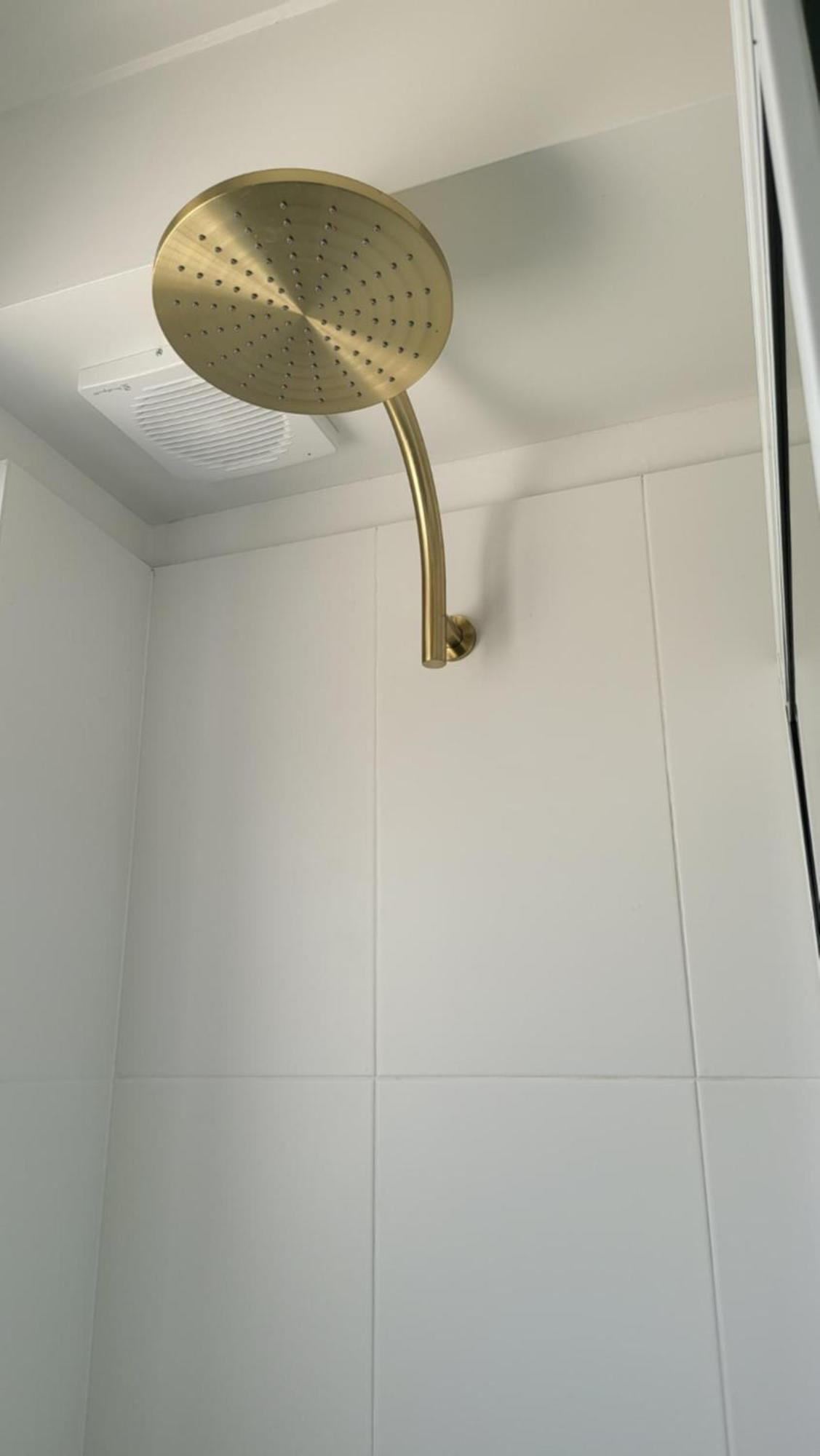 Husky 19 Beautifully Appointed Apartments - Great Location - In The Heart Of Husky Huskisson Exterior photo